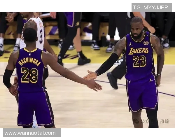 肯尼：詹姆斯复出后就像有三个约基奇一起打球 那样效率太低了